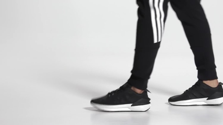 Sapatos Adidas Avryn De Carbono