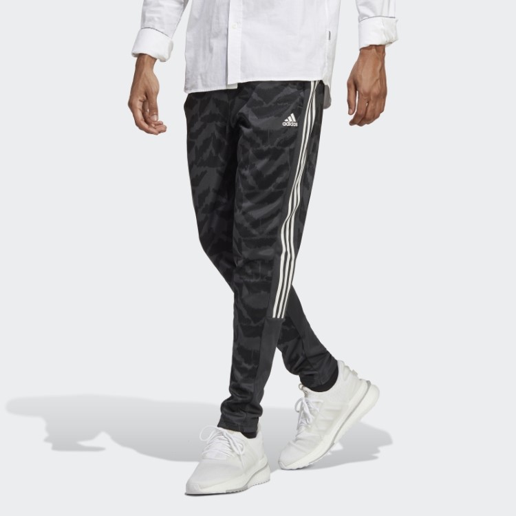 Joggers De Estilo De Vida De Carbono Adidas Tiro Terno