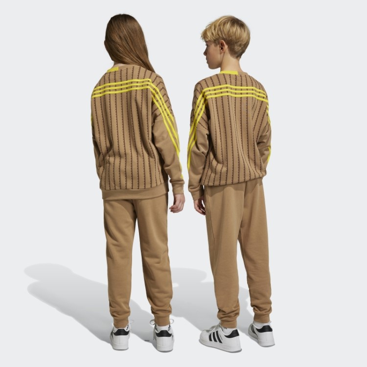 Calça De Papelão Adidas X Lego Clássico Quente