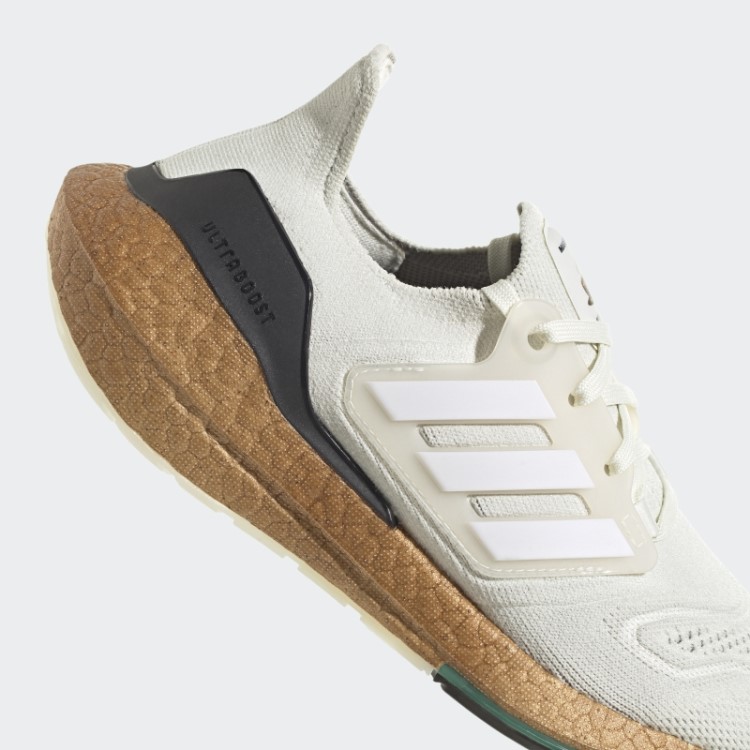 Ultraboost De Tonalidade Branca 22 Feito Com Sapatos Da Natureza Adidas