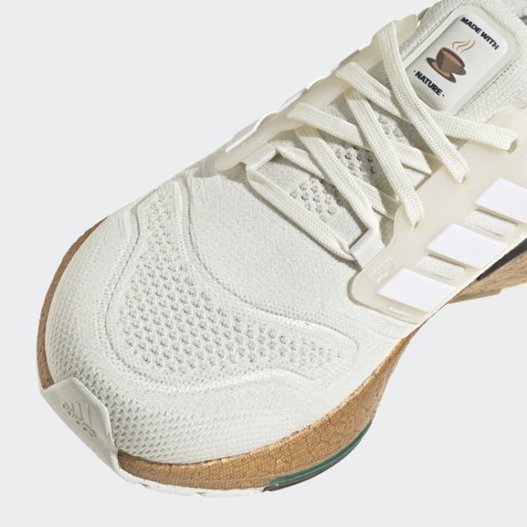 Ultraboost De Tonalidade Branca 22 Feito Com Sapatos Da Natureza Adidas