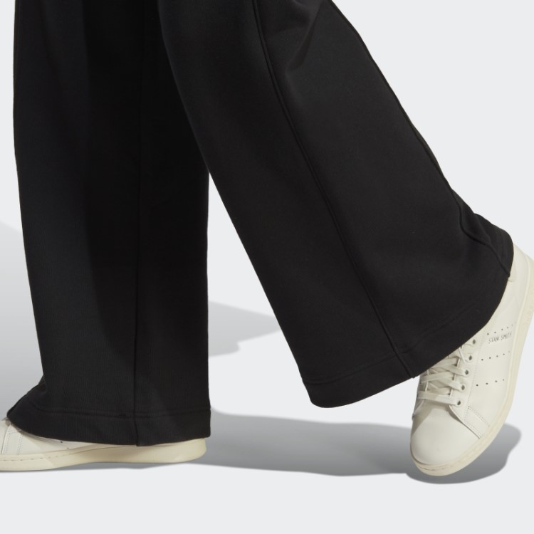 Adidas Premium Essentials Pintuck Joggers Preto