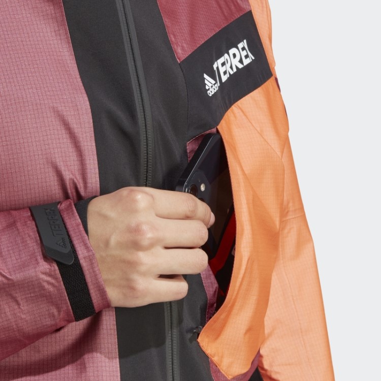 Jaqueta Vermelha Techrock Light Gore-tex Adidas