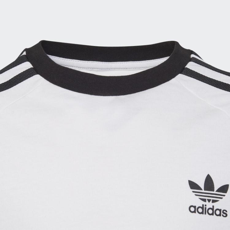 Camiseta Branca Adicolor Com As Três Listras Adidas