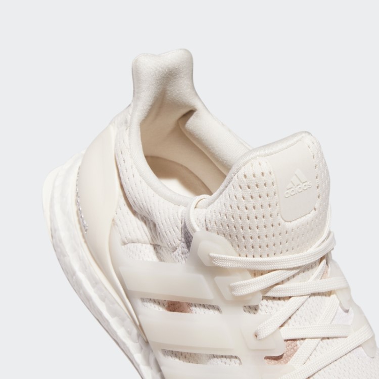 Tênis Adidas Ultraboost 5.0 Dna Prata Quente
