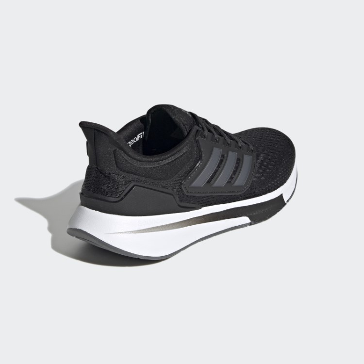 Tênis De Corrida Cinza Adidas Eq21 Estiloso
