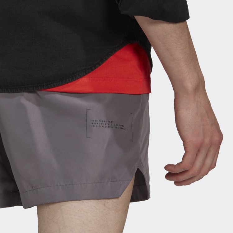 Shorts Adidas Tech Cinza Tracejado