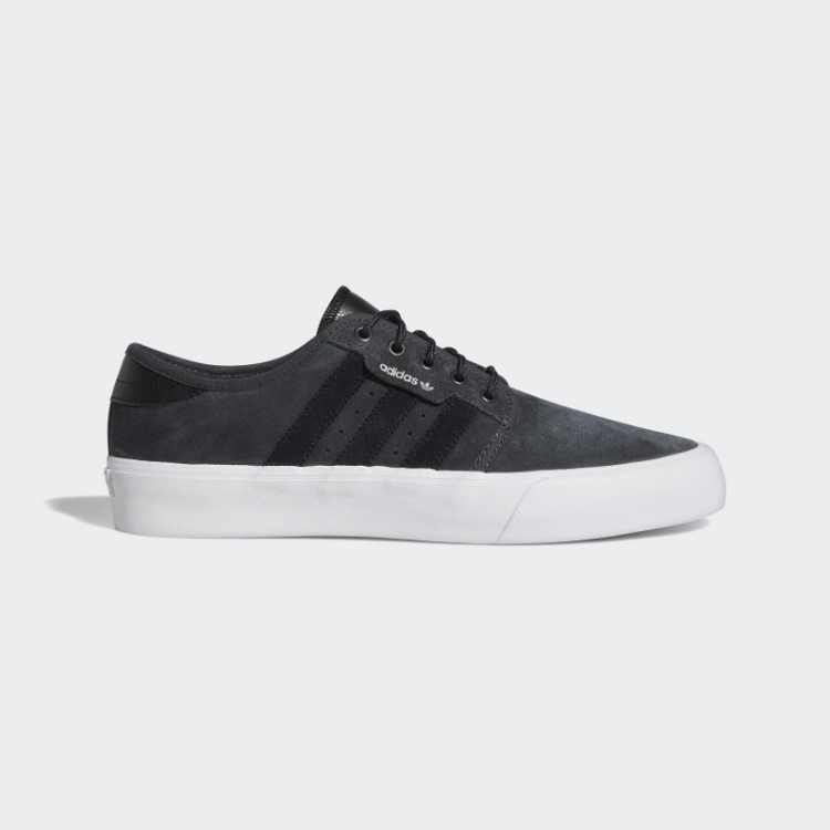 Sapatos Brancos Adidas Seeley Xt