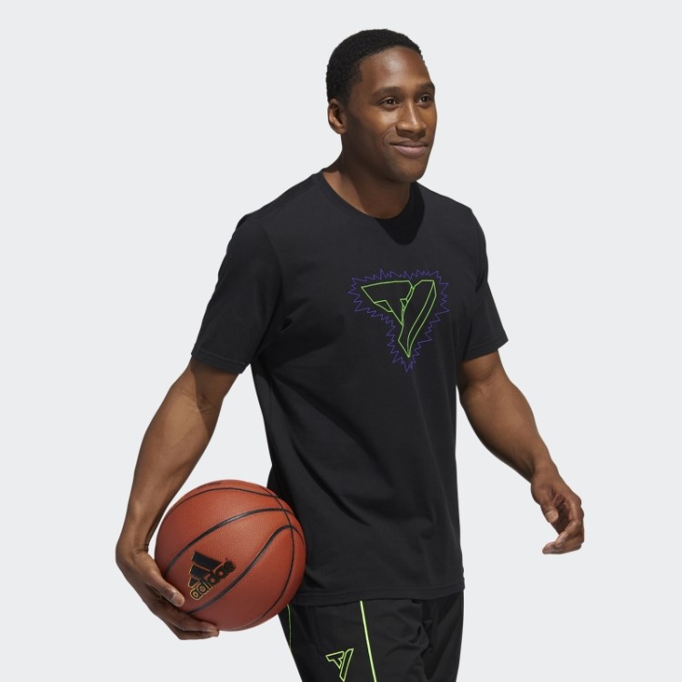 Camiseta Preta Adidas Trae Graphic Fashion