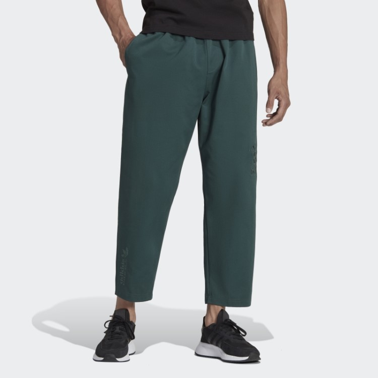 Calça Chino Campus Verde Mineral Adidas