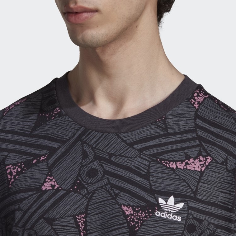 Camiseta Rekive Preta Com Estampa De Trevo Preto Adidas