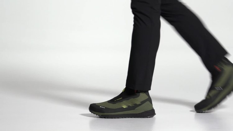 Botas De Caminhada Adidas Terrex Free Hiking Cold.Rdy Olive
