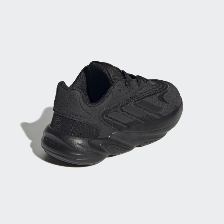 Tênis Preto Ozelia Adidas