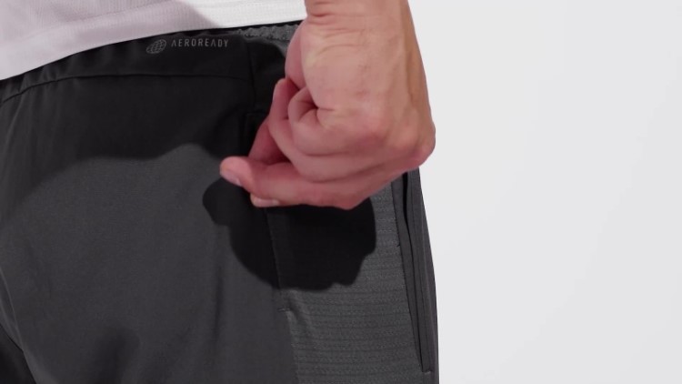 Possui O Bermuda Cinza Adidas