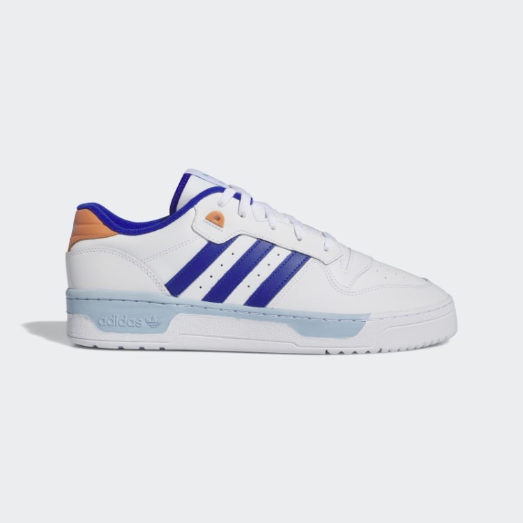 Sapatos Brancos De Rivalidade Adidas