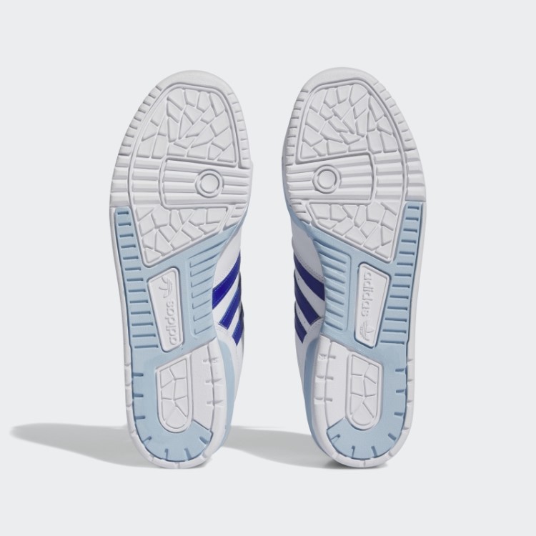 Sapatos Brancos De Rivalidade Adidas