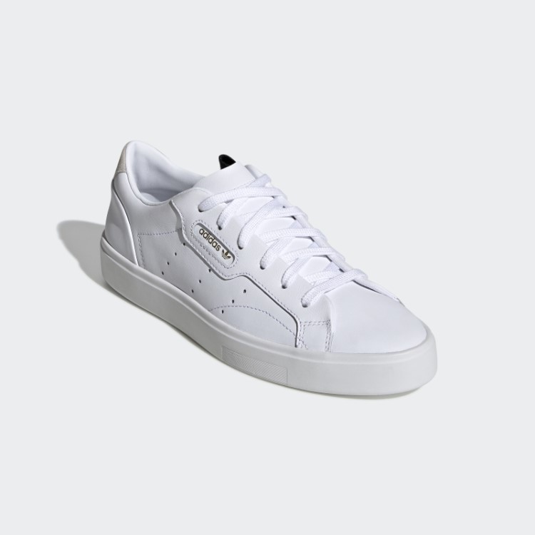 Moda De Sapatos Elegantes Brancos Adidas