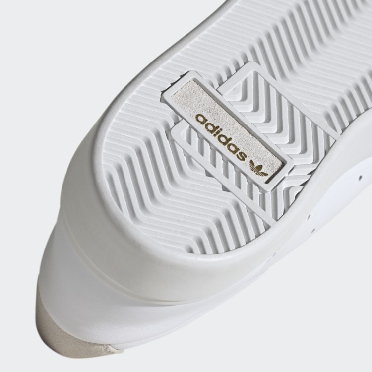 Moda De Sapatos Elegantes Brancos Adidas