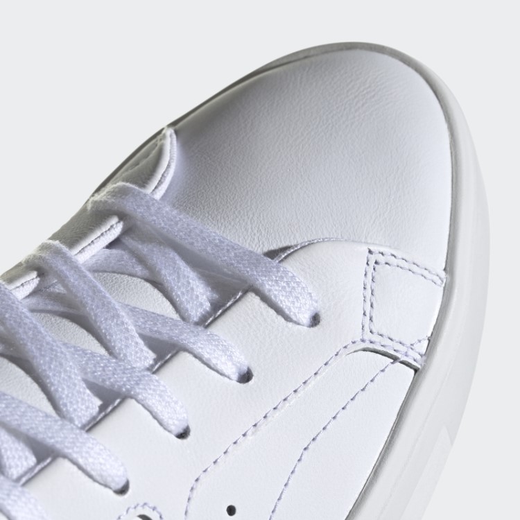 Moda De Sapatos Elegantes Brancos Adidas