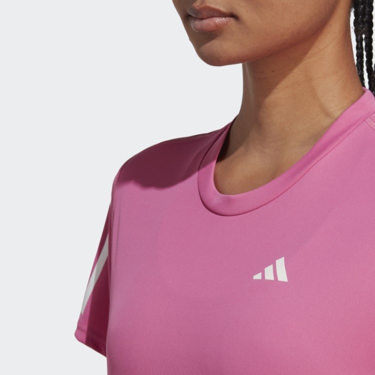 Fúcsia Possui A Camiseta Run Adidas