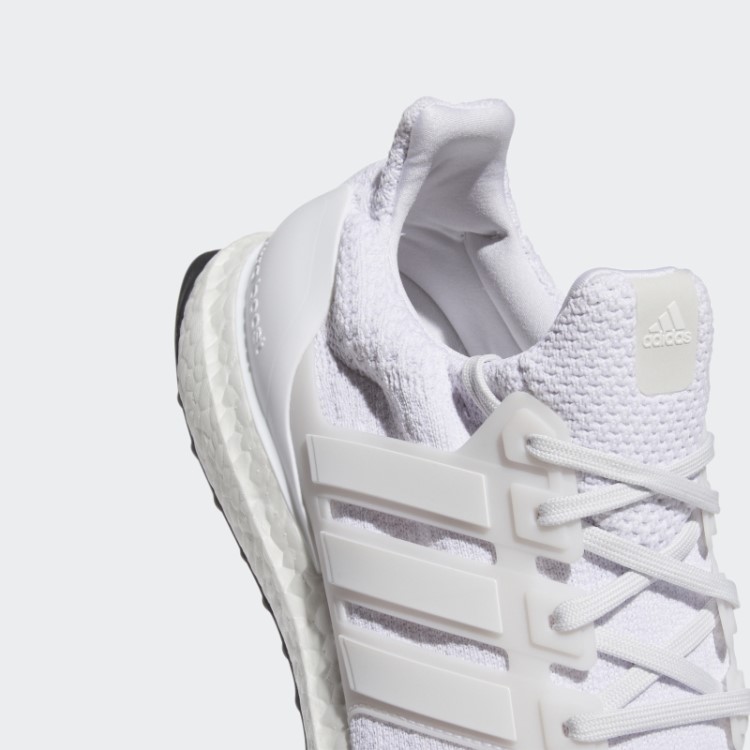 Tênis De Estilo De Vida De Corrida Branco Ultraboost 5 Dna Adidas