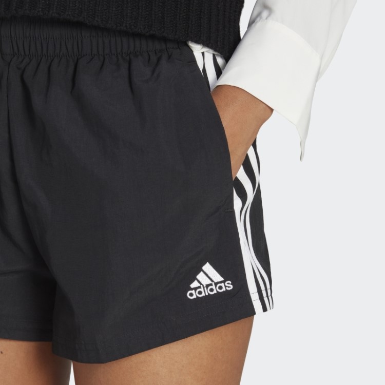 Adidas Essentials Short Com As Três Listras Branco
