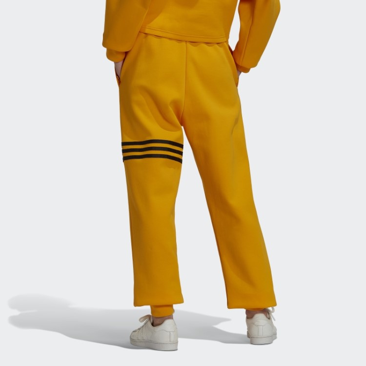 Jogger Adicolor Neuclassics Dourado Adidas