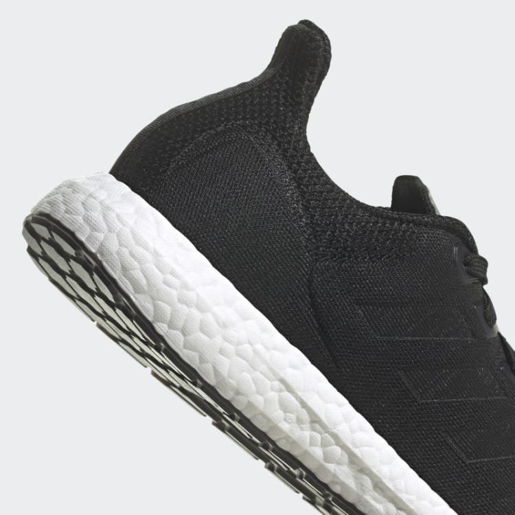 Tênis De Corrida Adidas Ultraboost Preto Feito Para Ser Refeito