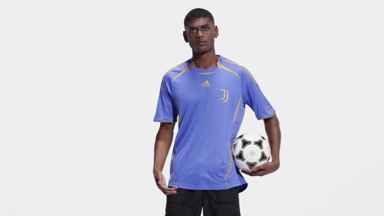 Camisa Adidas Juventus Teamgeist Azul De Alta Resolução