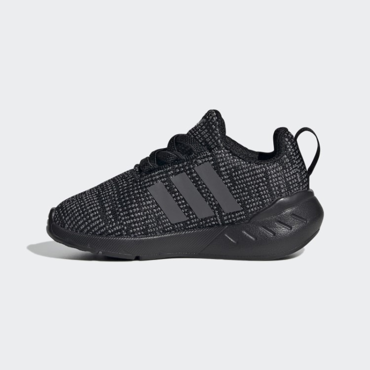Tênis Branco Adidas Swift 22