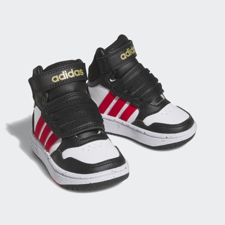 Elegantes Sapatos De Basquete Adidas Pretos Médios