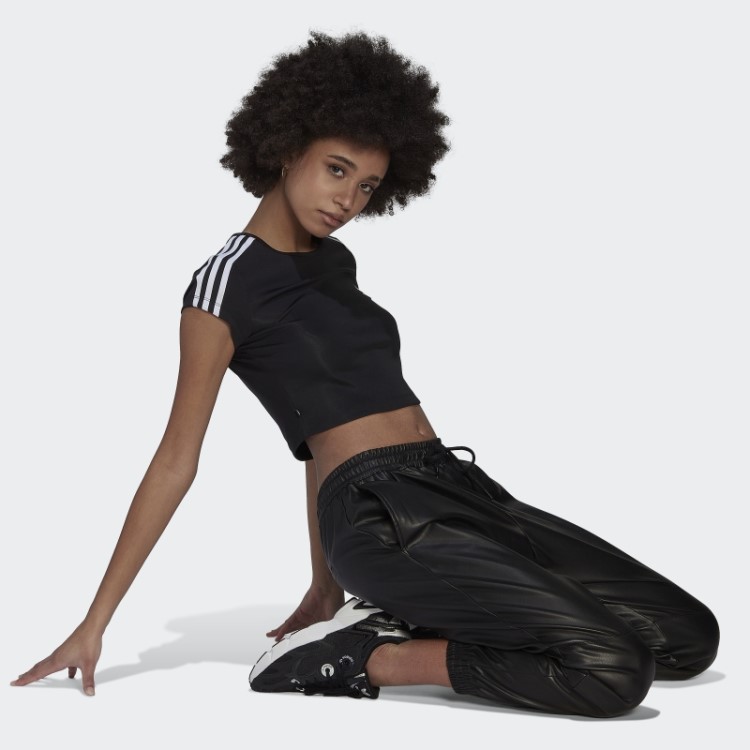 Camiseta Adicolor Classics Crop Com As Três Listras Preta Adidas
