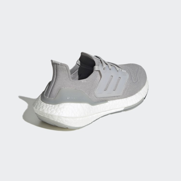 Tênis Adidas Ultraboost 22 Cinza