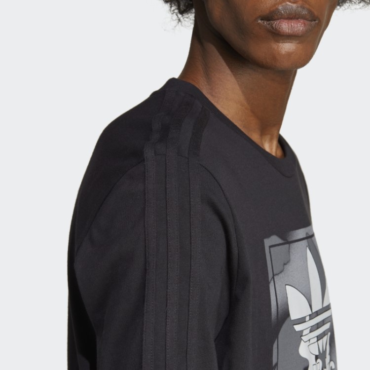 Camiseta Preta Com Estampa Camuflada Adidas