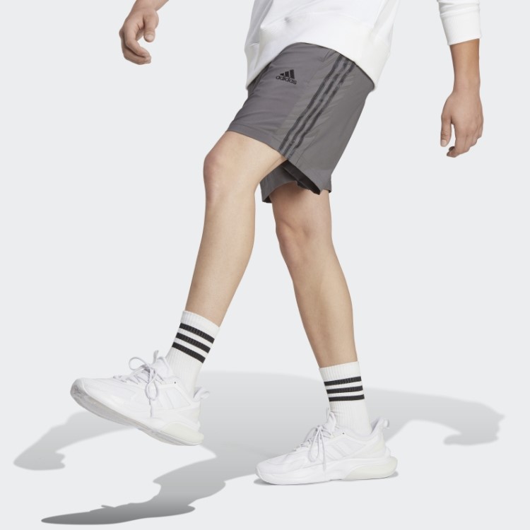 Short Aeroready Essentials Chelsea Com As Três Listras Cinza Adidas