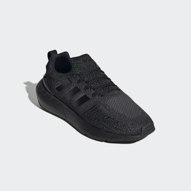 Tênis Adidas Swift Run 22 Cinza