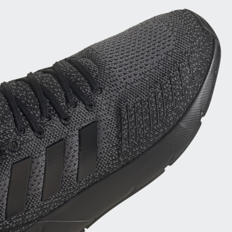Tênis Adidas Swift Run 22 Cinza