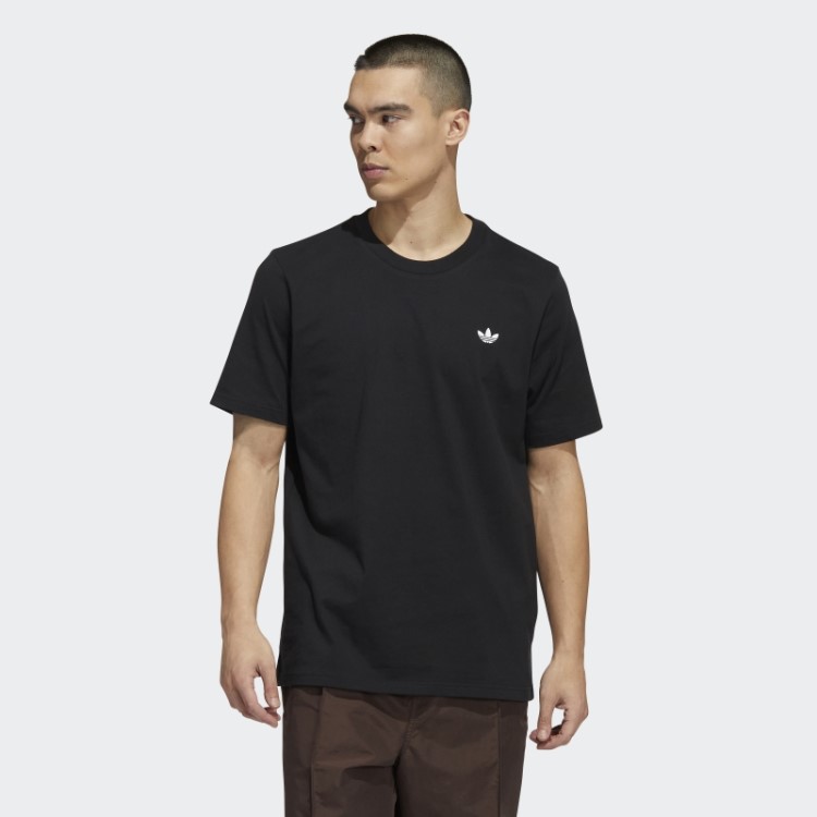 Camiseta Adidas Black Skateboarding 4.0 Logo (gênero Neutro)
