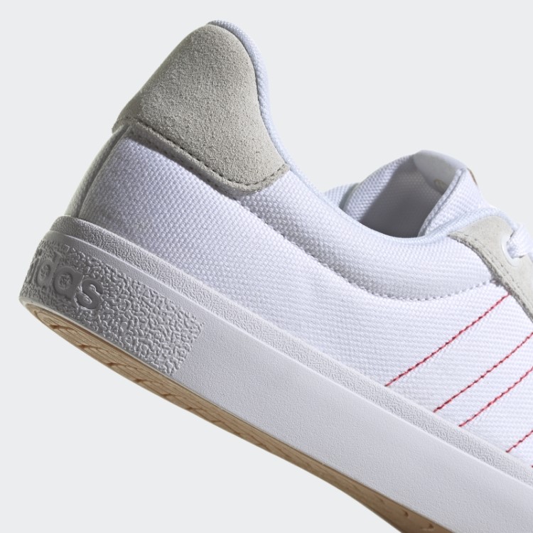 Sapato Vulc Raid3r Com As Três Listras Branco Adidas