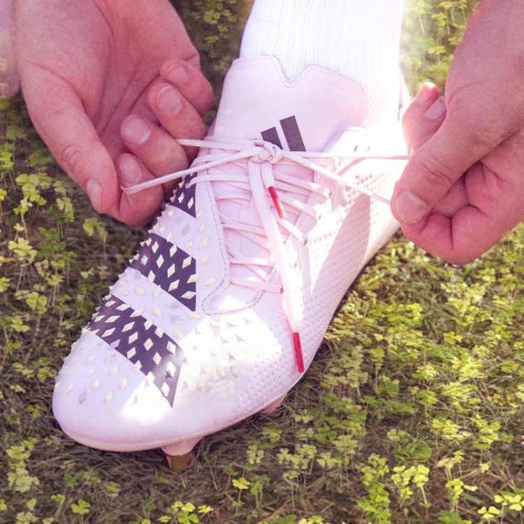 Bota Branca Adidas Rugby Predator Malice SG