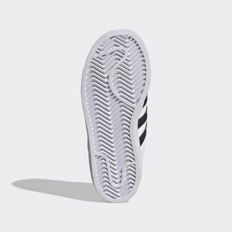 Elegantes Sapatos Pretos Superstar Da Adidas
