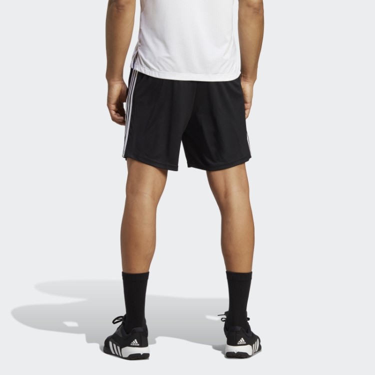Shorts De Treino Com As Três Listras Train Essentials Piqué Preto Adidas