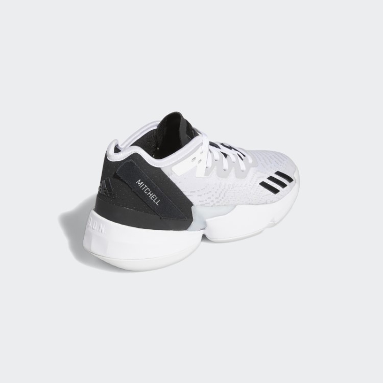 Vestir. Edição #4 Tênis De Basquete Branco Adidas