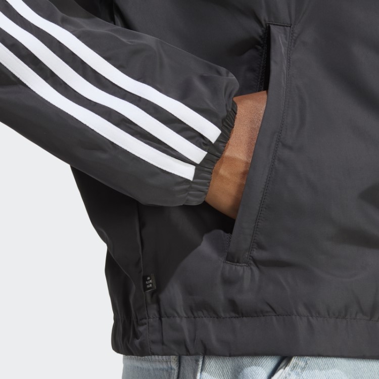 Jaqueta Coach Preta Adicolor Classics Com As Três Listras Adidas