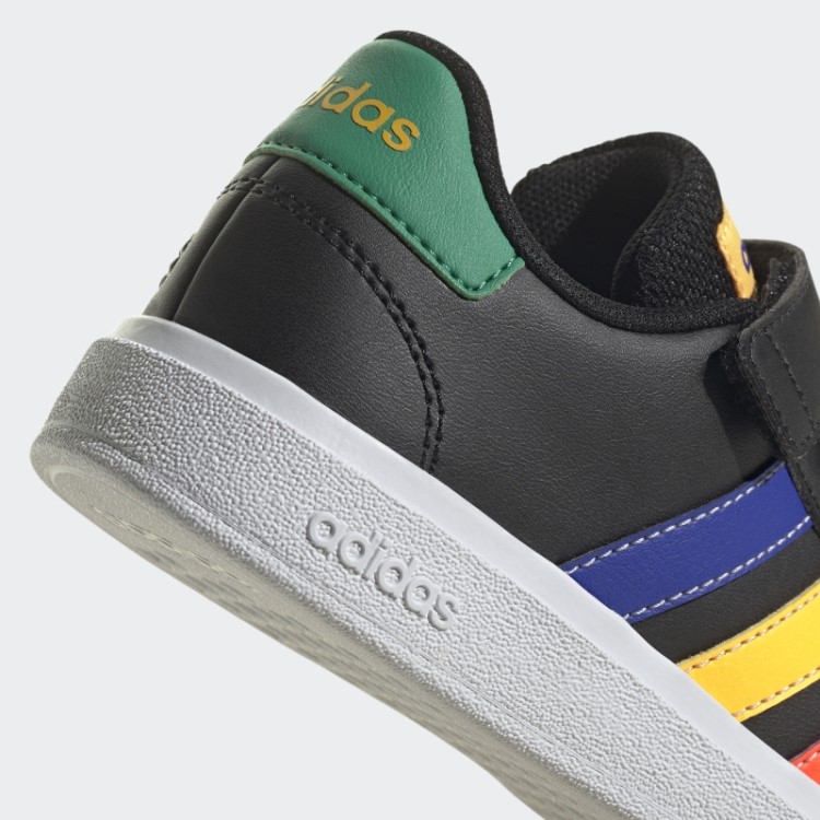 Sapatos De Renda Elástica E Tira Superior Da Quadra Grande Adidas Preto