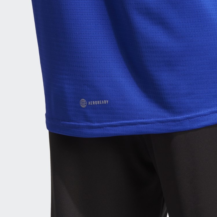 Azul Possui A Camiseta Run Adidas