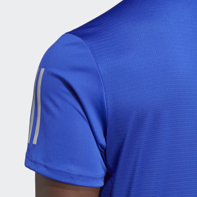 Possui A Camiseta Run Adidas Azul
