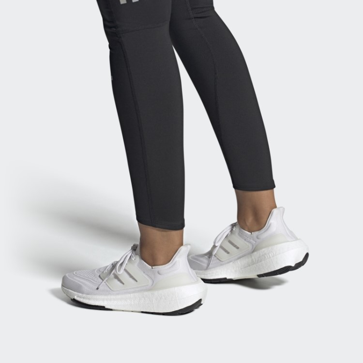 Tênis Adidas Ultraboost Branco Claro