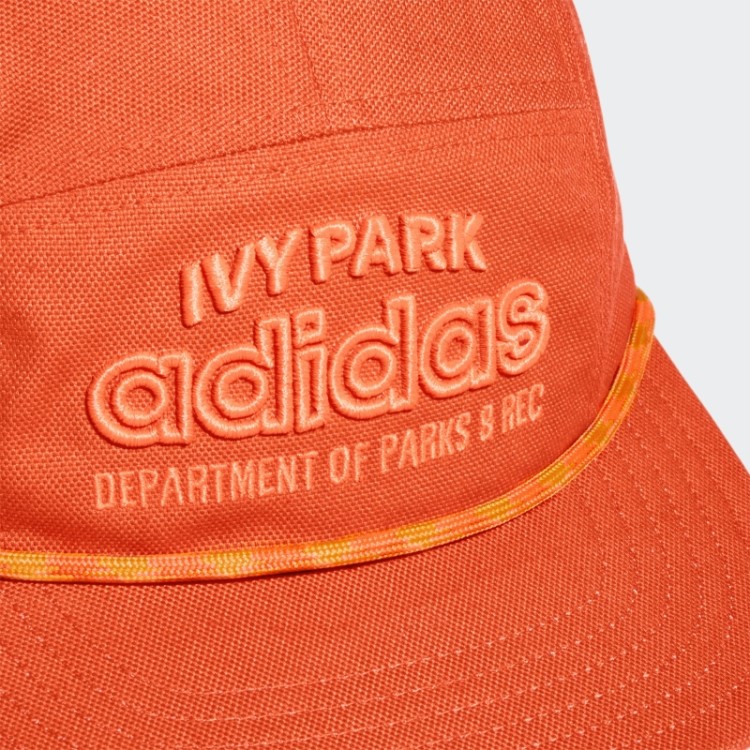 Boné Adidas Com 5 Painéis Laranja