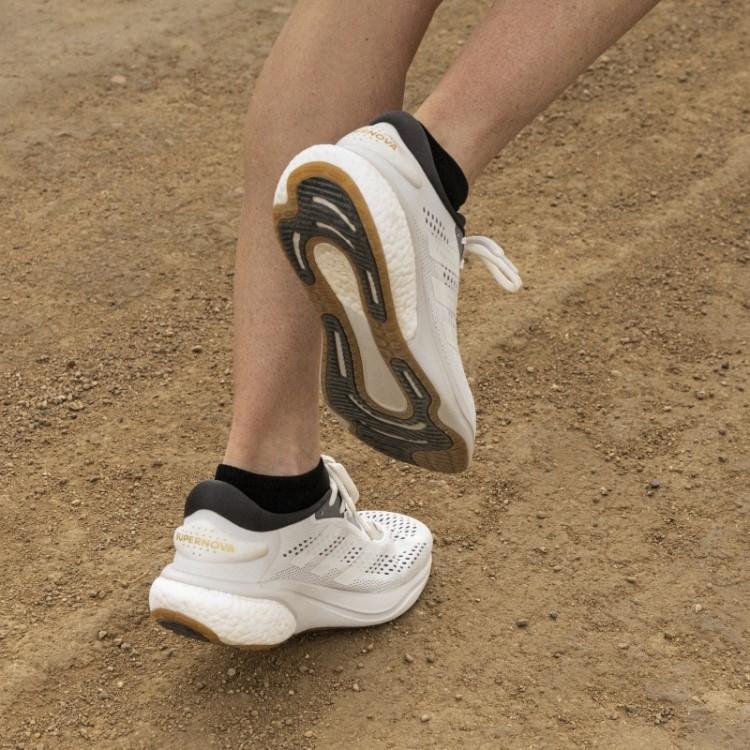 Tênis Adidas Non Dyed Supernova 2 Tme